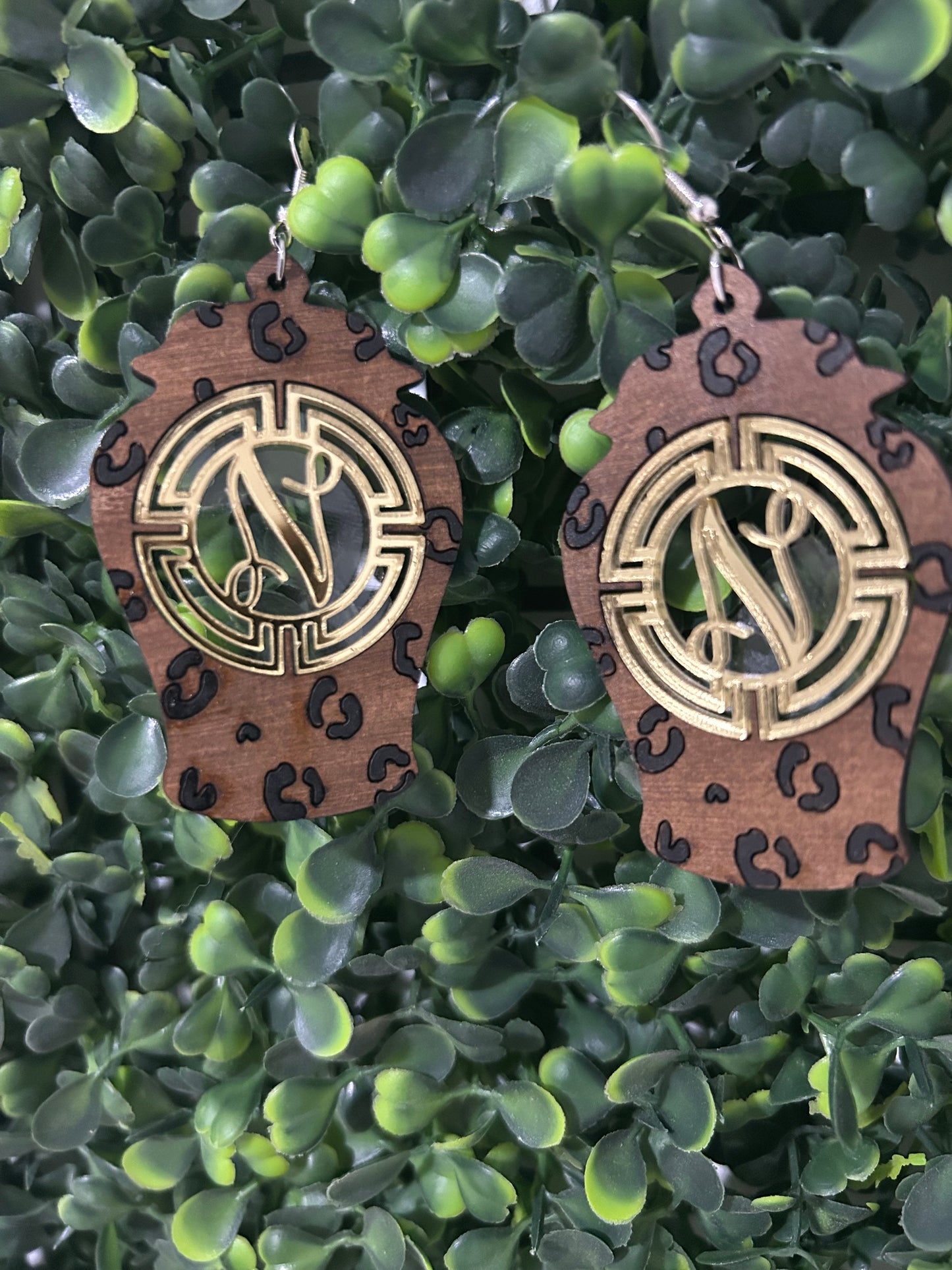 Monogram Leopard ginger jar earrings (Gold medallion)