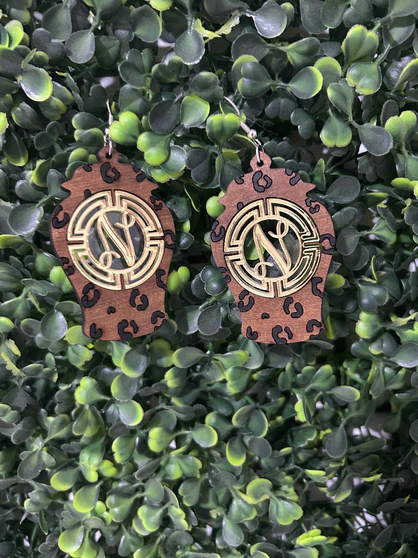 Monogram Leopard ginger jar earrings (Gold medallion)