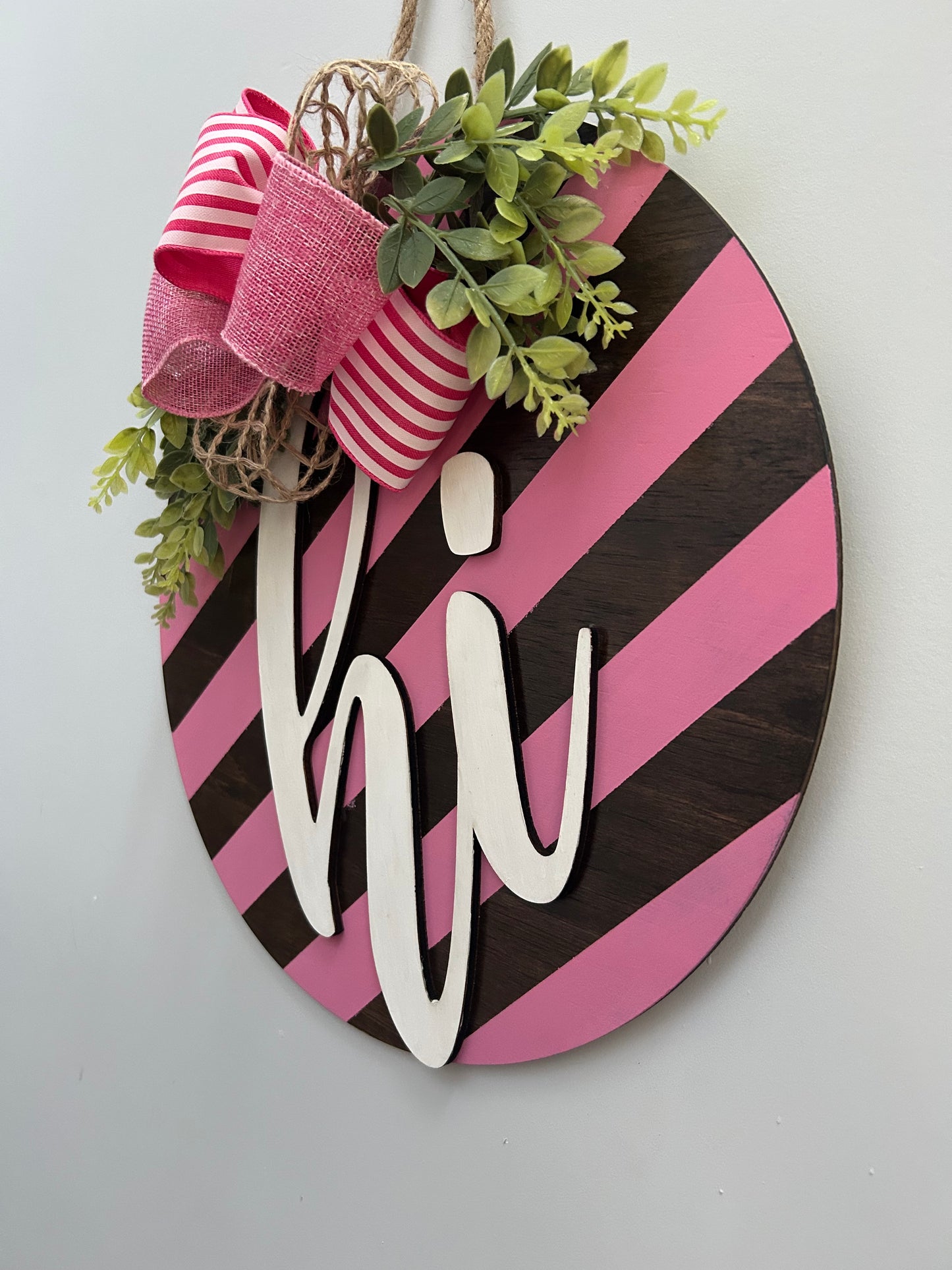 Welcome Sign “Hi” 3D Wood Door Hanger Sign - Customizable Colors